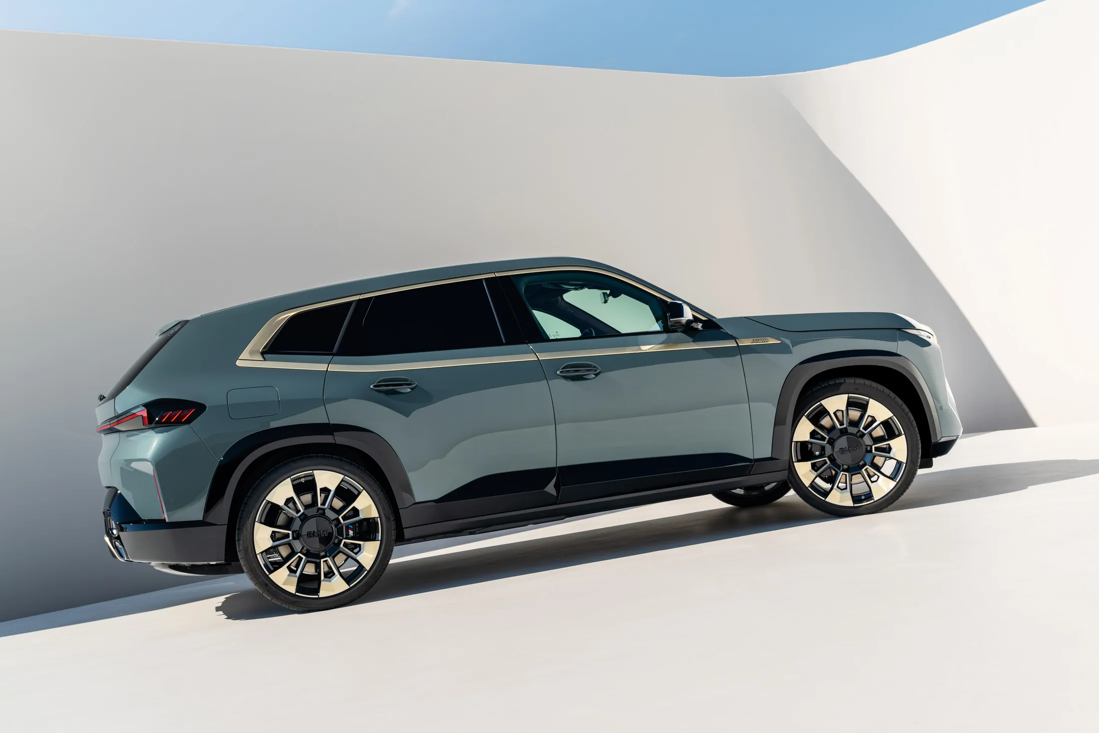 The BMW XM.