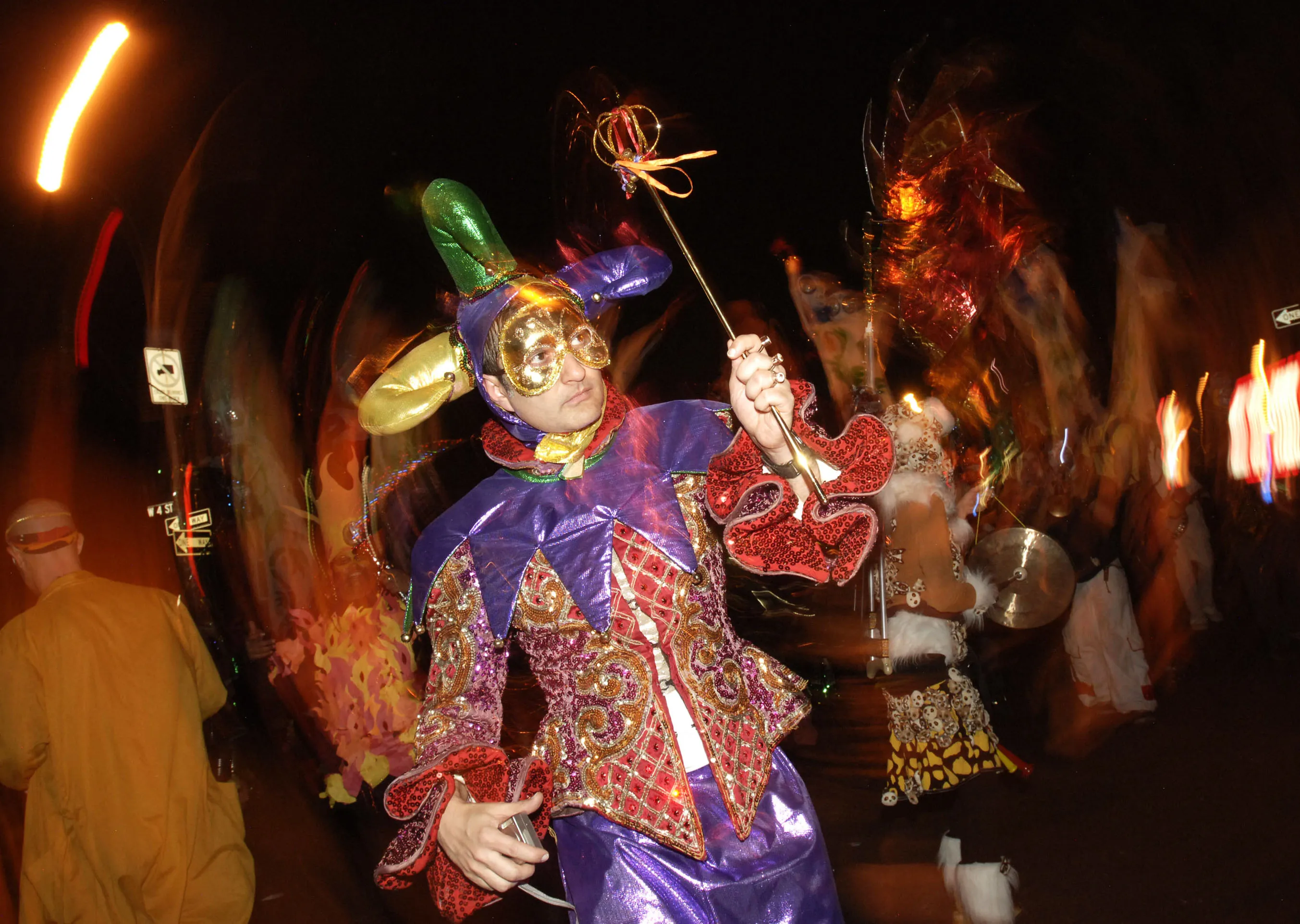 Shopping with augmented reality could be the key to a perfect costume.&nbsp;