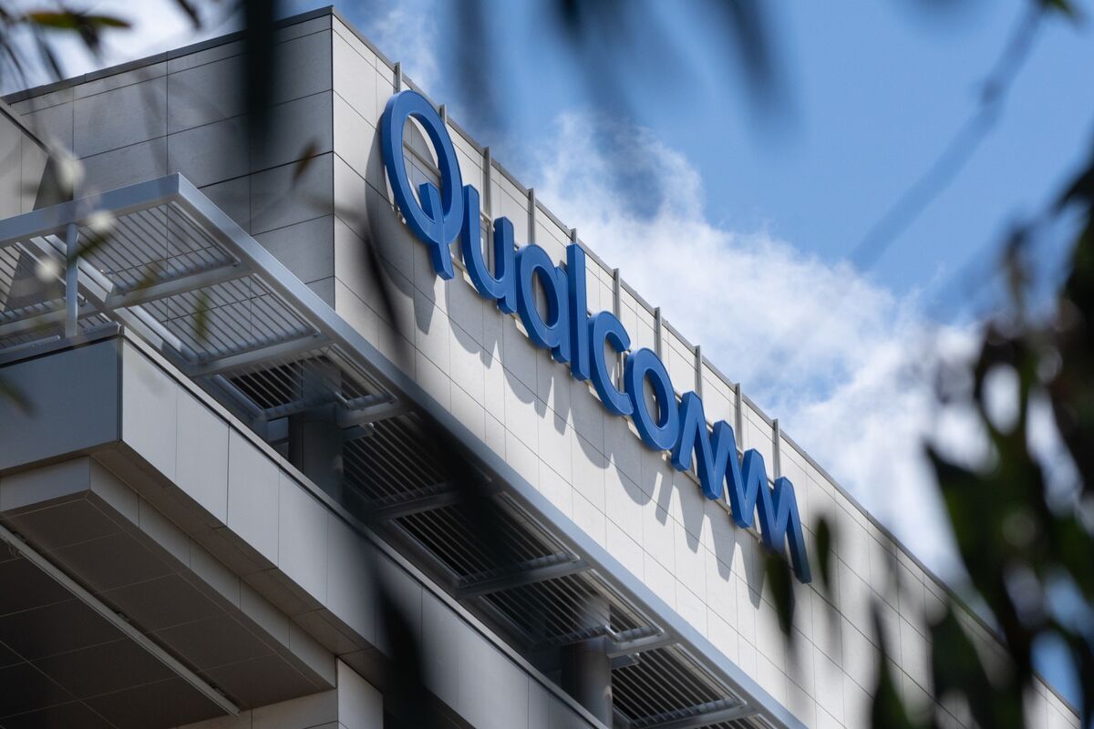 Qualcomm Fights Back Against Arm In Dispute Over Chip Technology ...