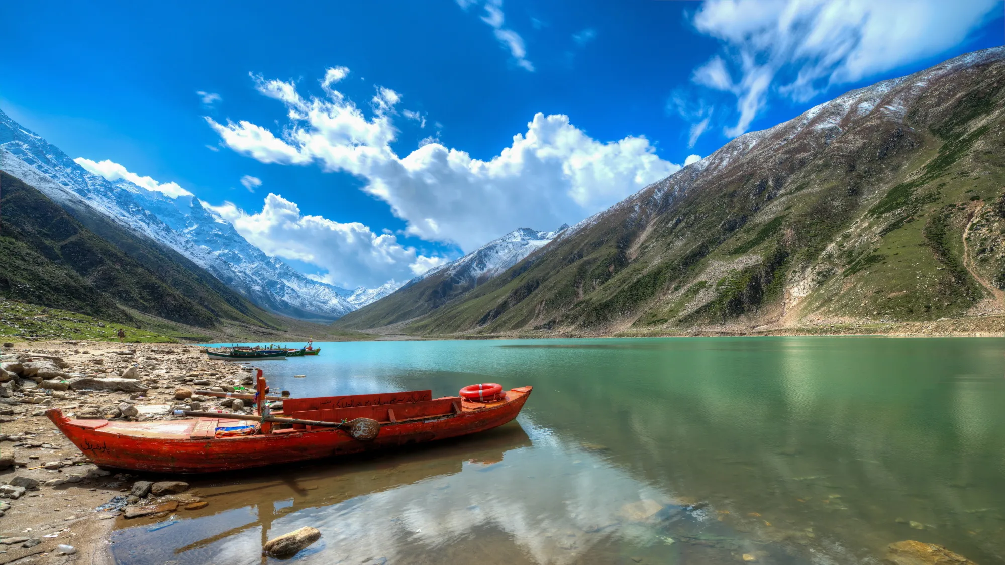 Saiful Maluk lake.
