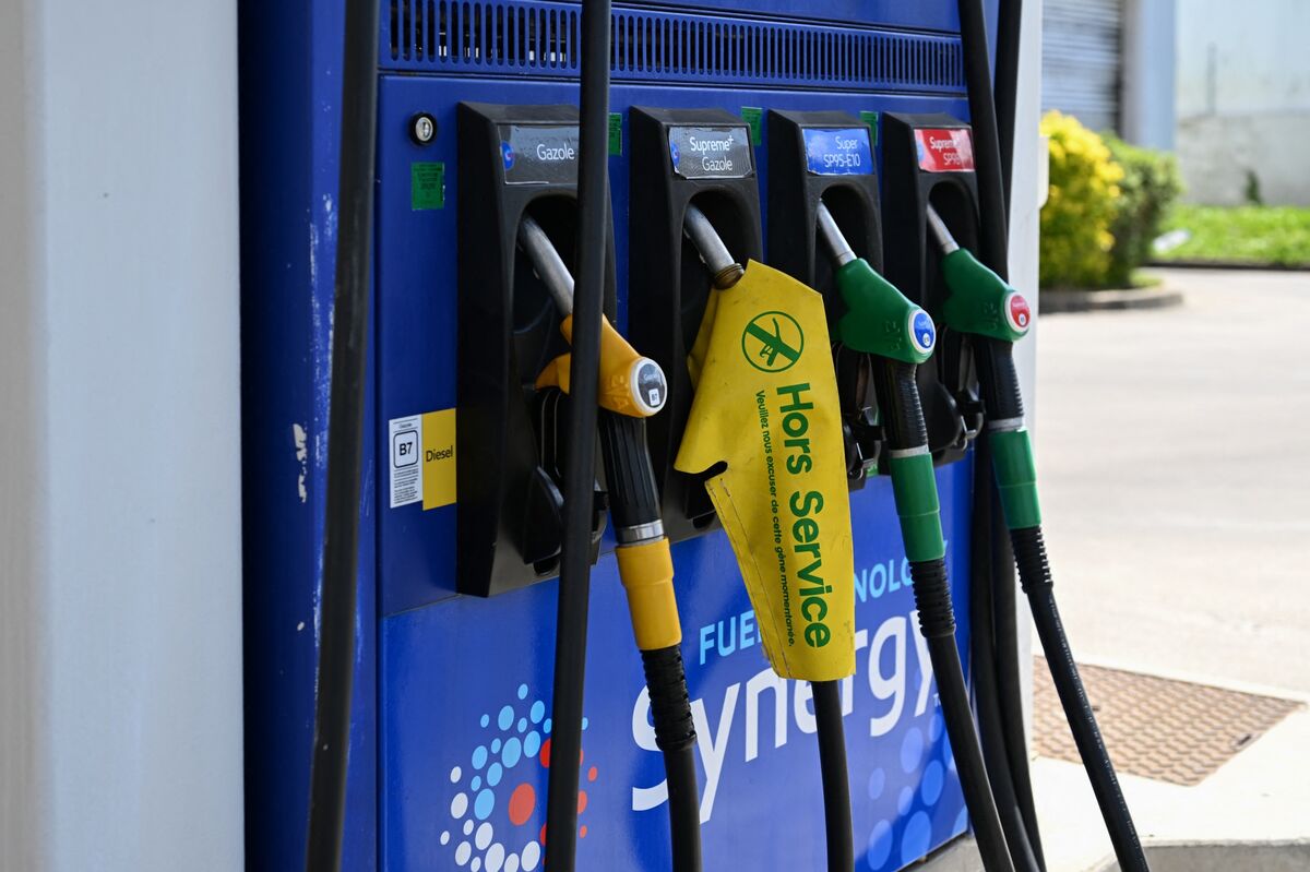 assets.bwbx.io image