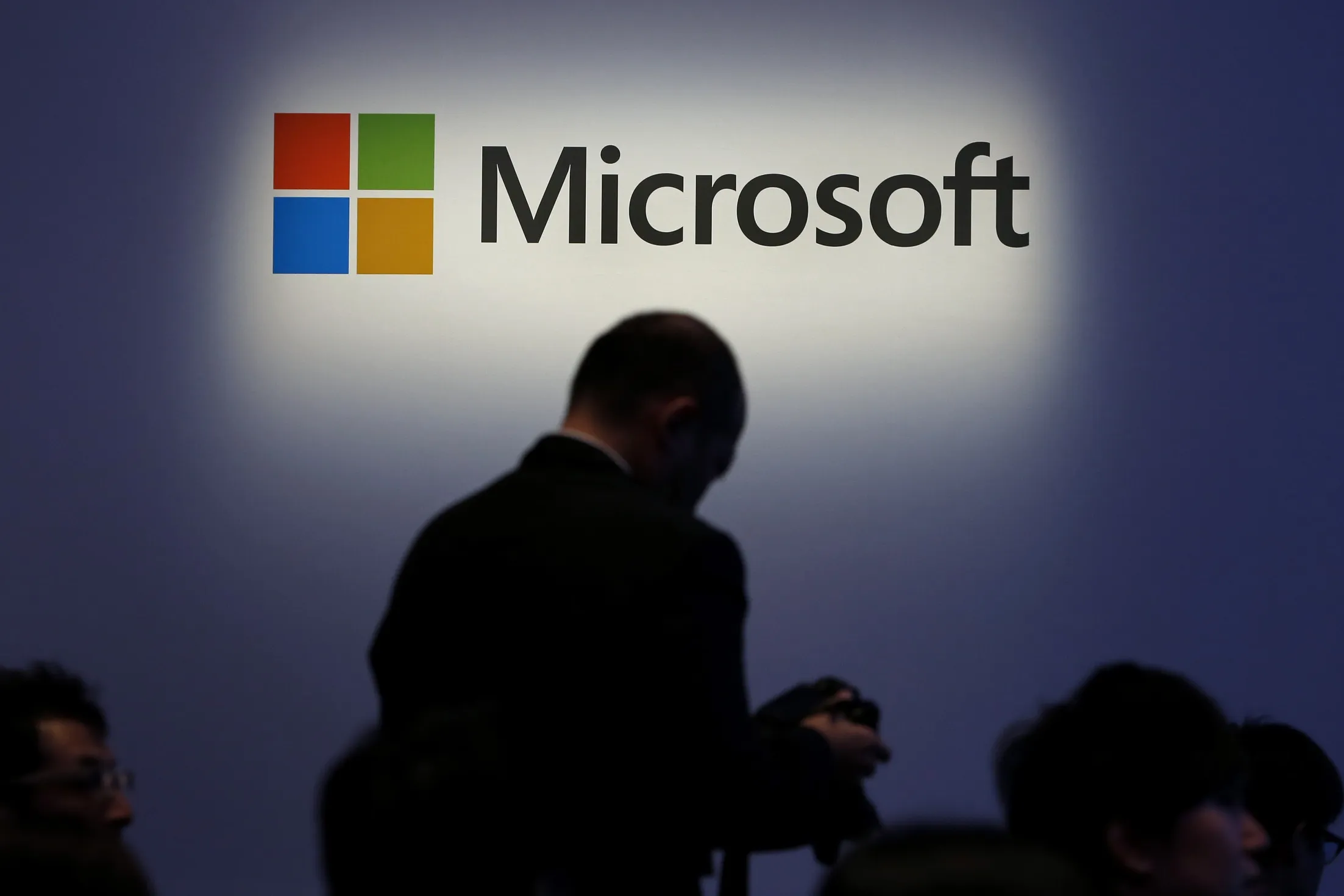 Microsoft's Windows 8.1 Goes On Sale