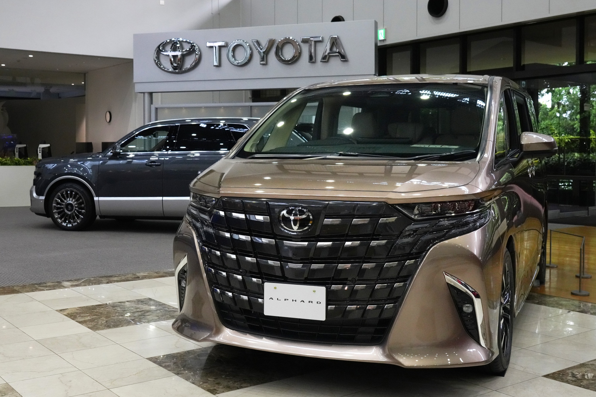 ぅゅ 7201:Tokyo 株価 - 日産自動車 - Bloomberg Markets