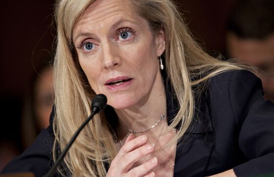 Brainard Says Risks to Economy Argue for `Softer' Rate Path