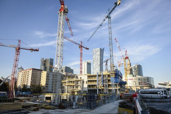 Europe’s Hottest Building Market Needs Workers to Come Home