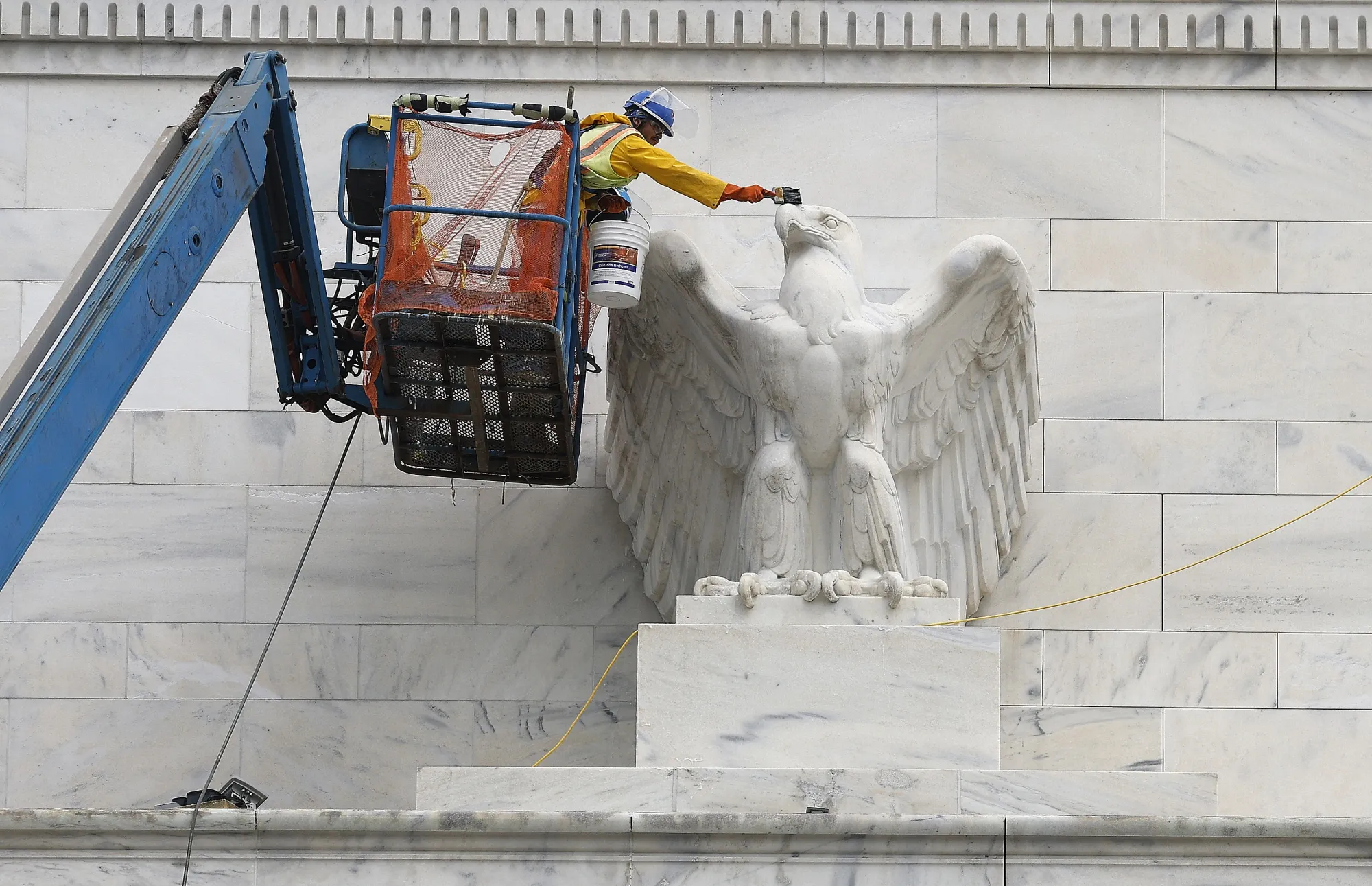 Fed $6 Trillion Balance Sheet Is About Right - Bloomberg