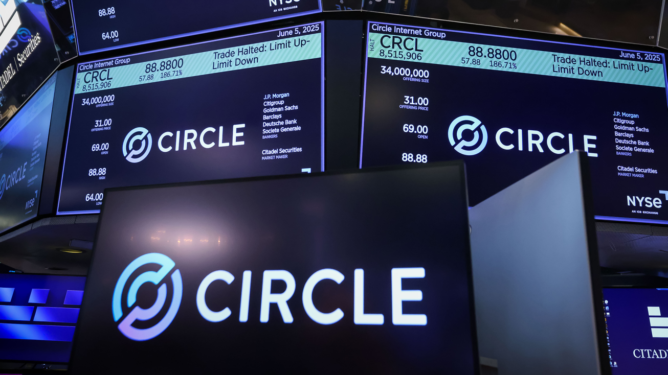 ステーブルコインＵＳＤＣ発行のサークル、ＮＹ上場初日に168％急騰 - Bloomberg