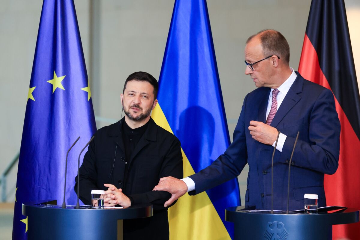 🟪"Cooperazione Strategica: La Germania Unisce Forze con l'Ucraina per la Produzione di Armi a Lungo Raggio"