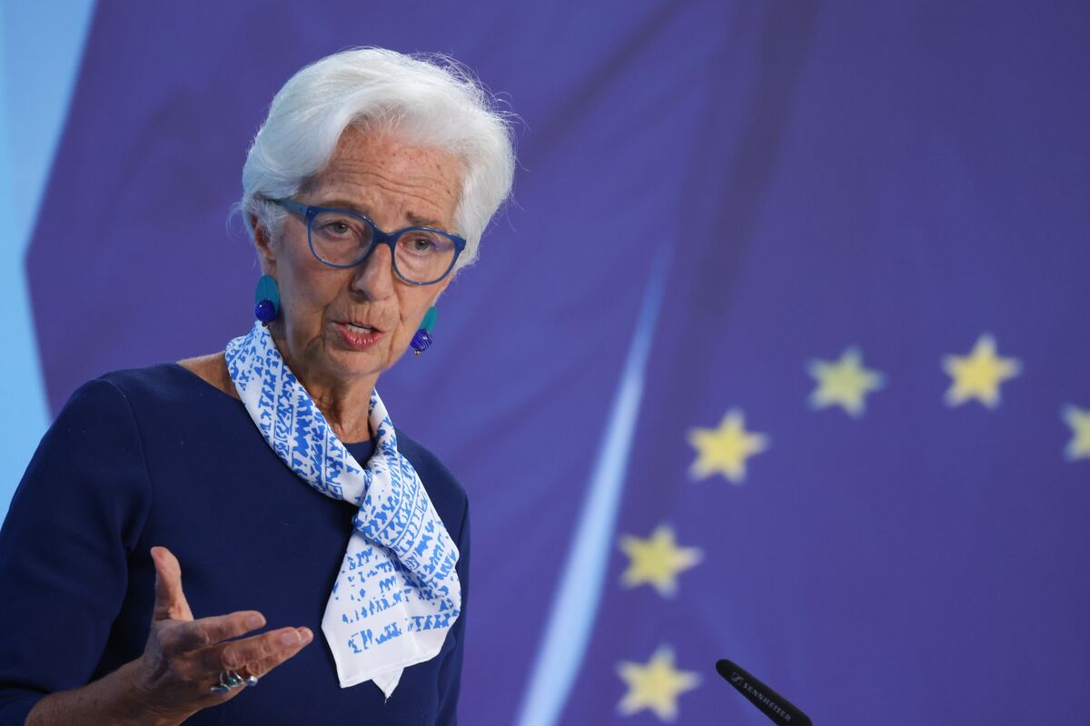 Chủ tịch ECB: Tăng trưởng chậm hơn với một số bất ổn thương mại vẫn còn tồn tại
