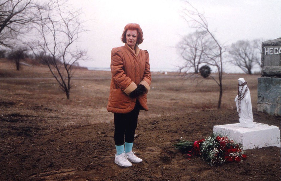 Vicki Pavia, whose baby is buried on Hart Island, took an arranged visit to the grave in 1994. 