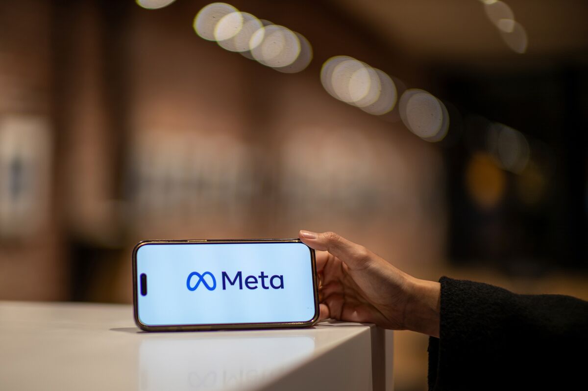 Business: Meta announced a 10% reduction in its workforce as part of its strategy to improve operational efficiency.