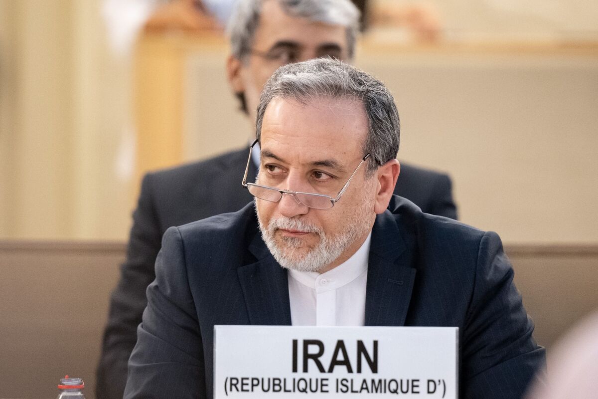 Iran Signals Push to Address Nuclear Standoff Despite Sanctions