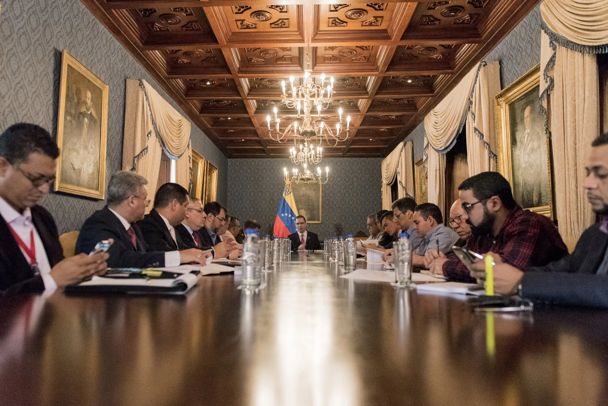 Venezuelan Ministers Meet As Russia And Venezuela Sign Deal on $3.15 Billion Restructuring