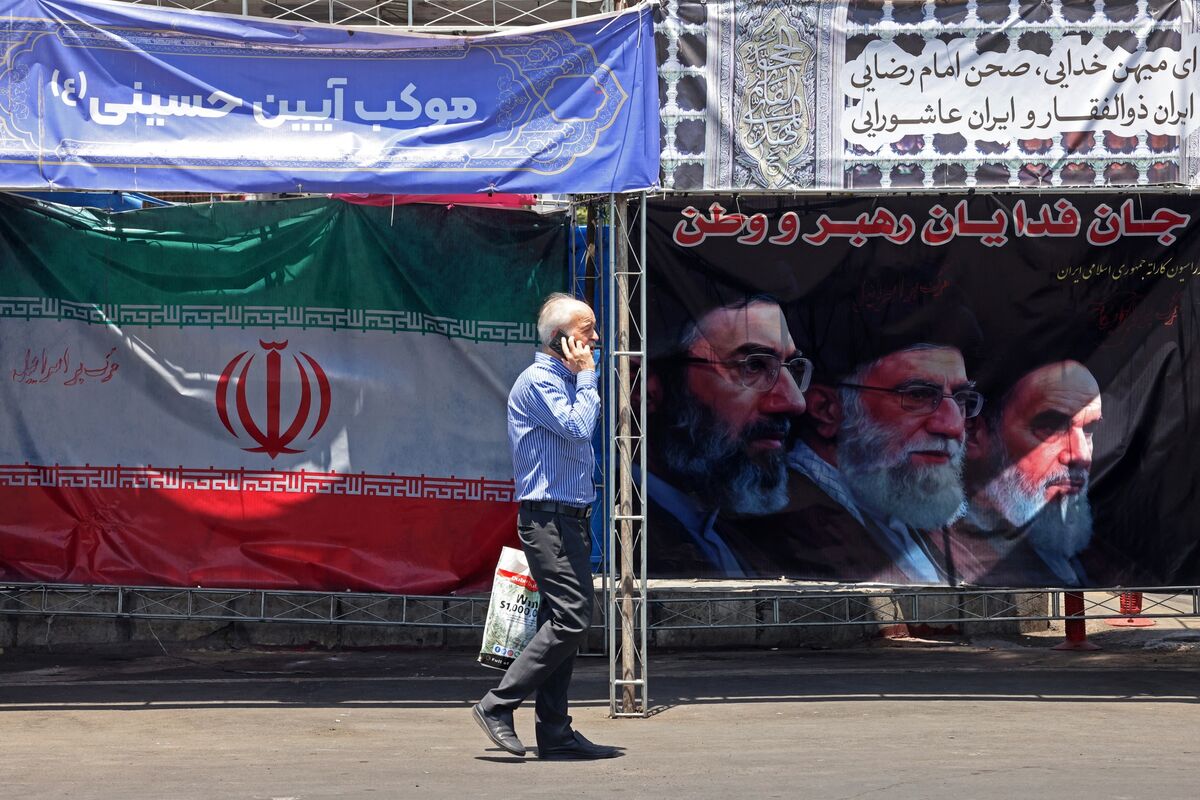 UAE and Iran Hold Direct Talks to Ease Rising Tensions UAE and Iran Hold Direct Talks to Ease Rising Tensions
