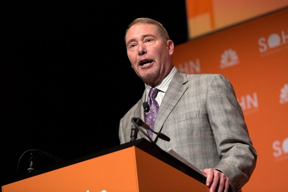 Gundlach Says Weakness Appearing in U.S. Economic Indicators Bloomberg