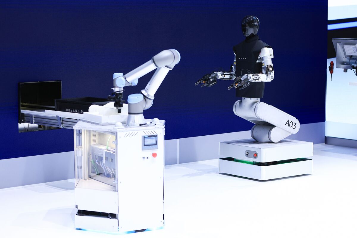 bloomberg.com - Brooke Sutherland - Netflix for Robots Could Unlock US Manufacturing Revival