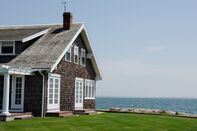 Seaside Cape