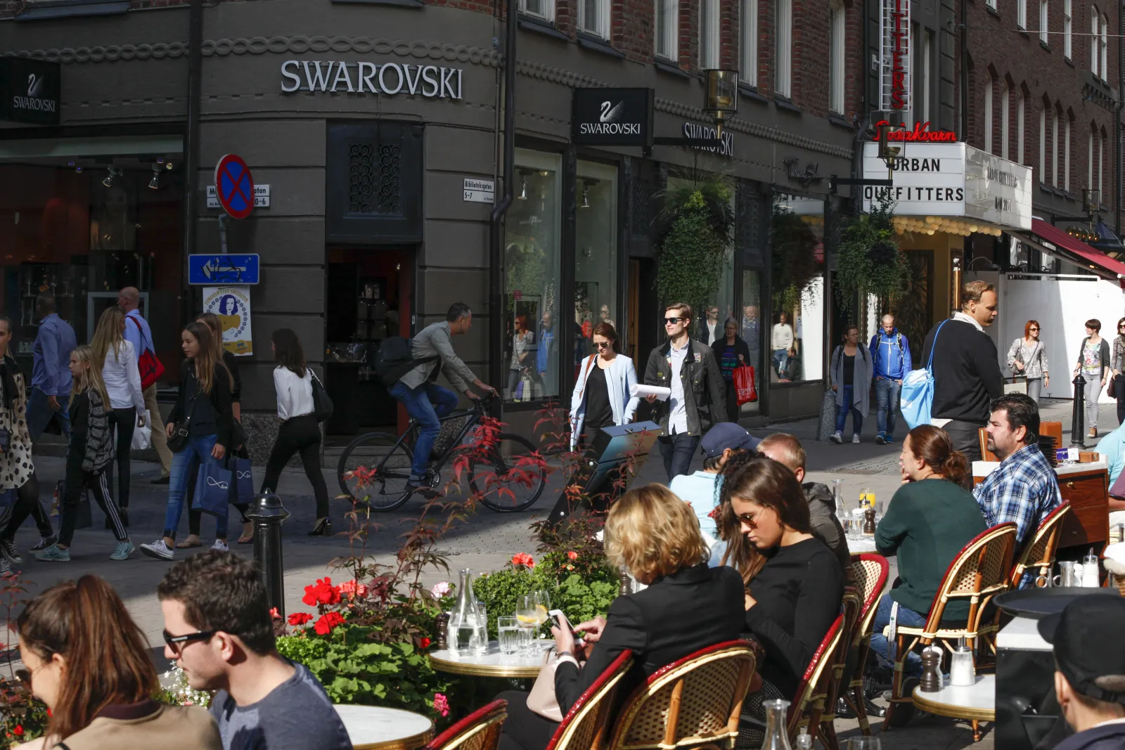 High Street Economy As Swedish Unemployment Rises