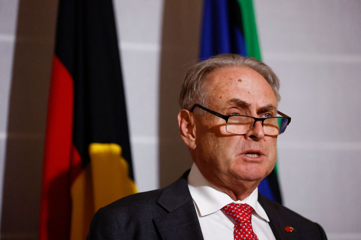 Australian Trade Minister Flies to Brussels for Free Trade Talks ...