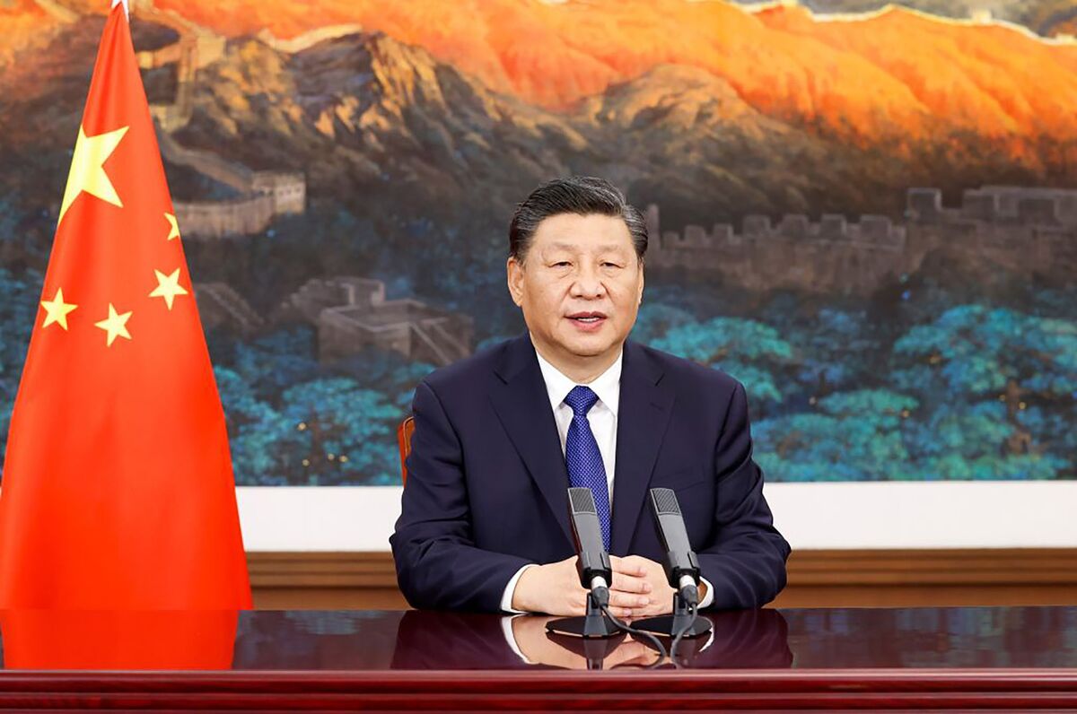 Xi Stresses Sinicization and Regulation of Religious Activities - Bloomberg