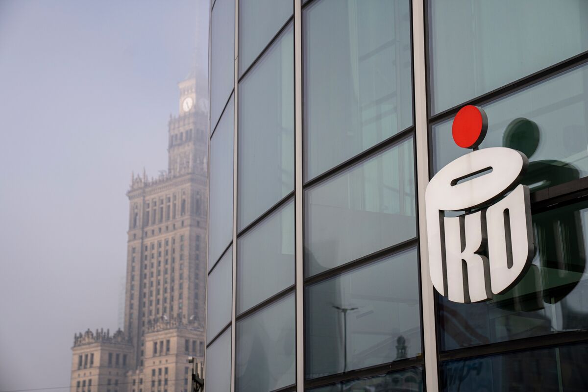 assets.bwbx.io image