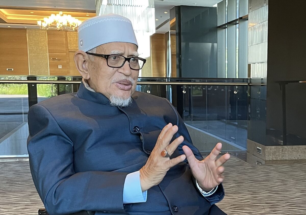 Malaysia’s Islamist Party Signals Alliance With Anwar’s Partners