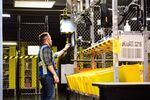 In Amazon's Flagship Fulfillment Center, the Machines Run the Show