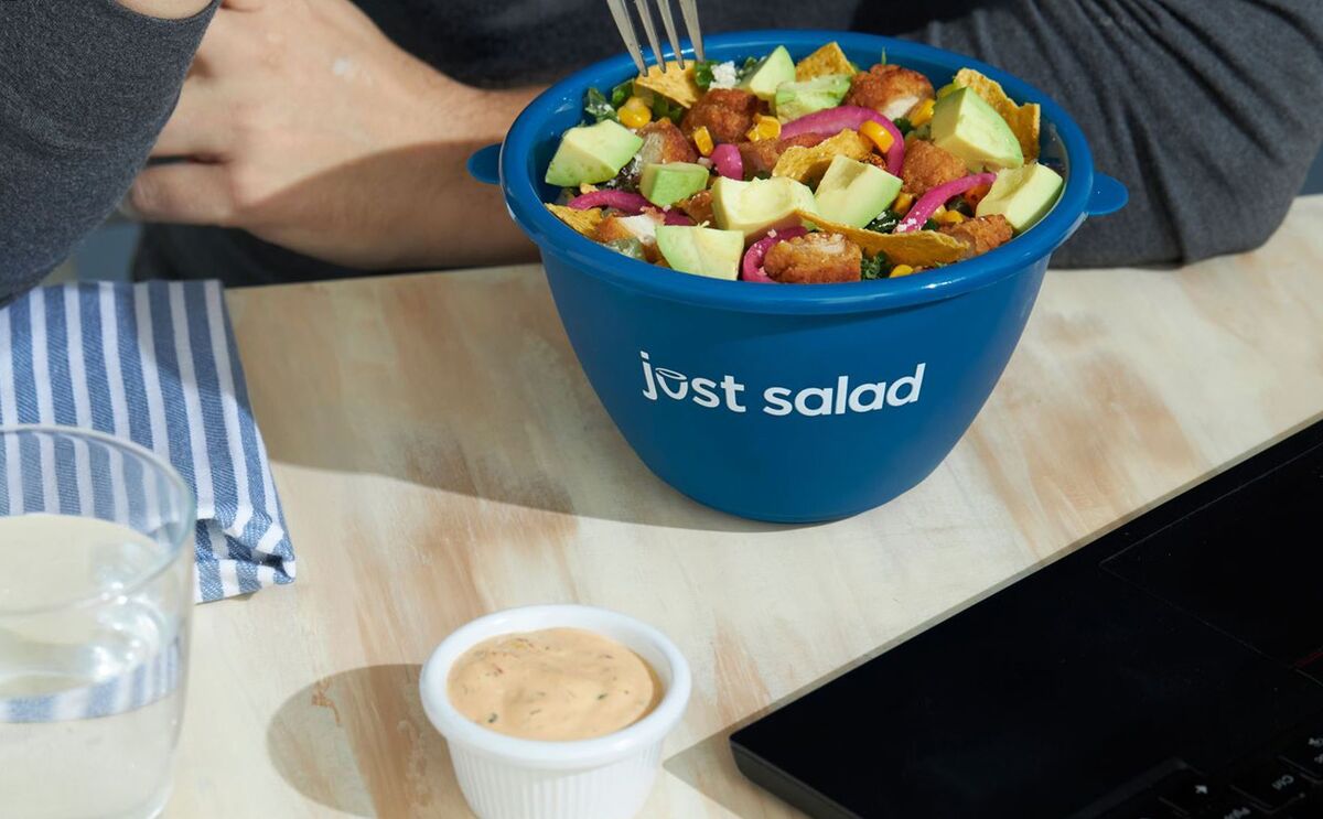 The Sad Desk Salad Is Migrating From the Office to the Suburbs - Bloomberg