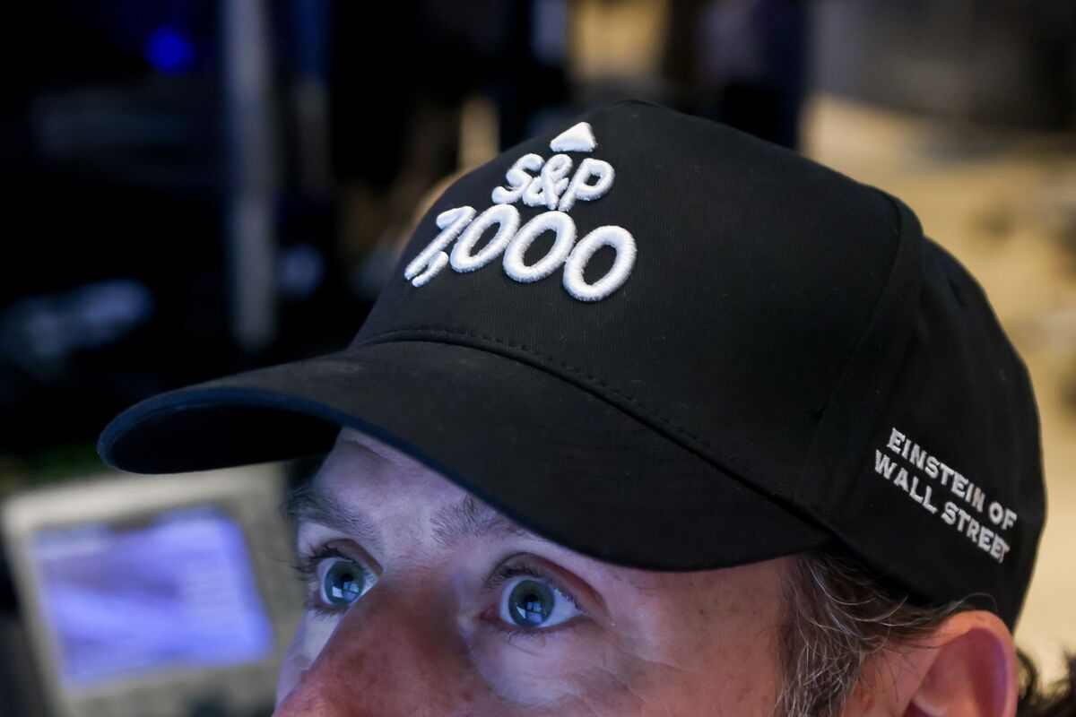 Weakest Profit Surprises in a Year Spur Punishing Stock Reaction