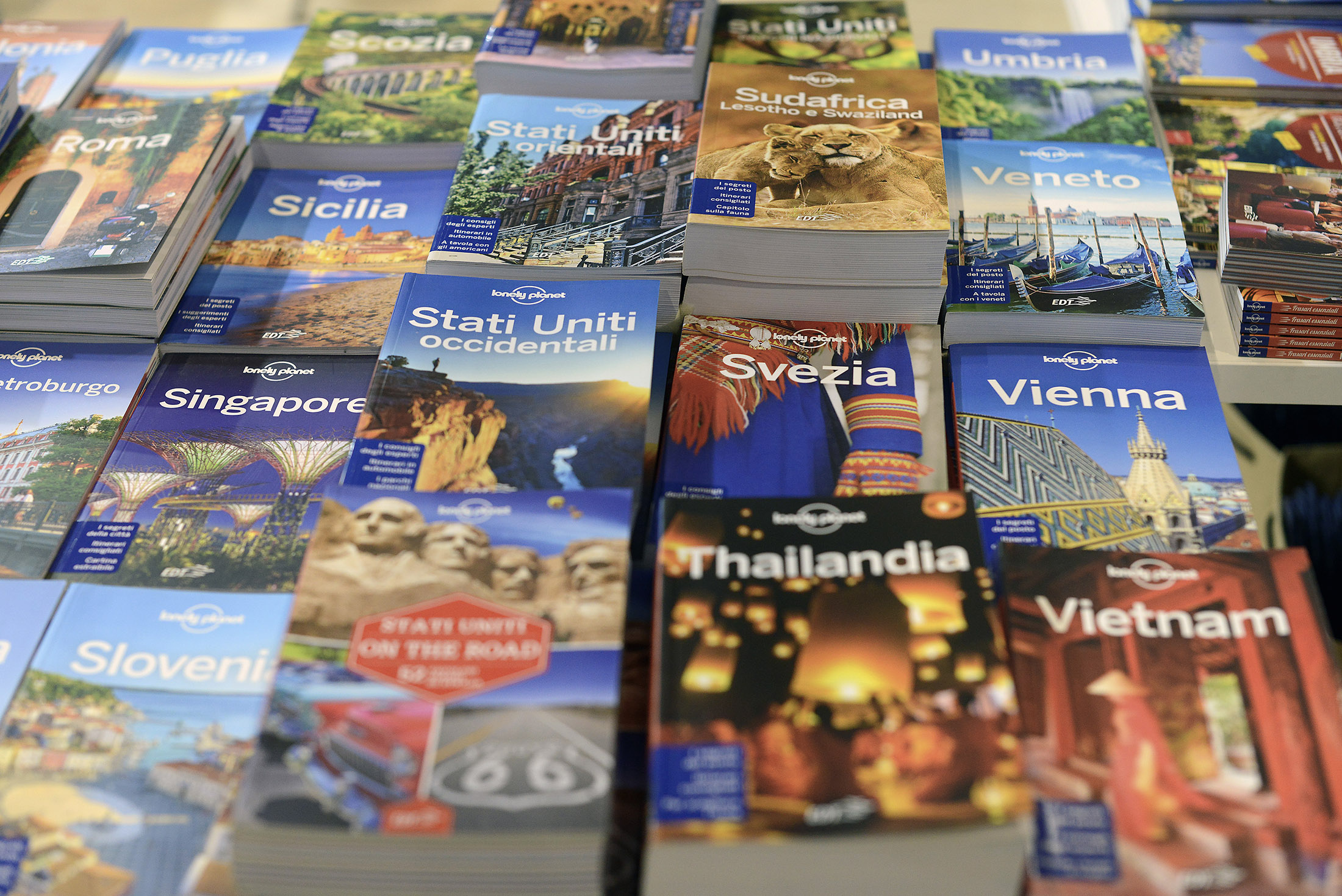 Publisher Lonely Planet Expands to Travel Booking