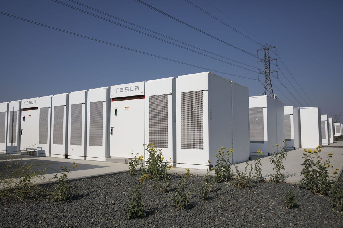 Tesla Signs $4.3 Billion Battery Supply Contract With LG Energy
