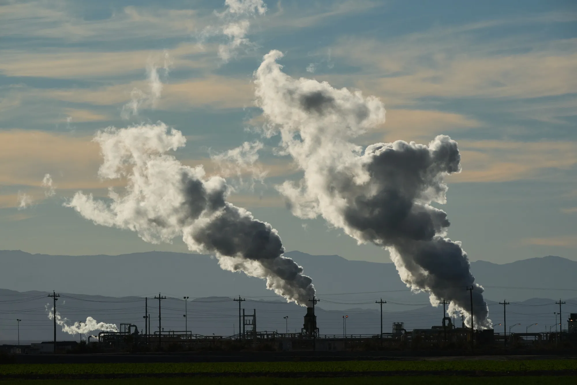 A dry steam geothermal power station, part of the Imperial Valley Geothermal Project, in Calipatria, California.