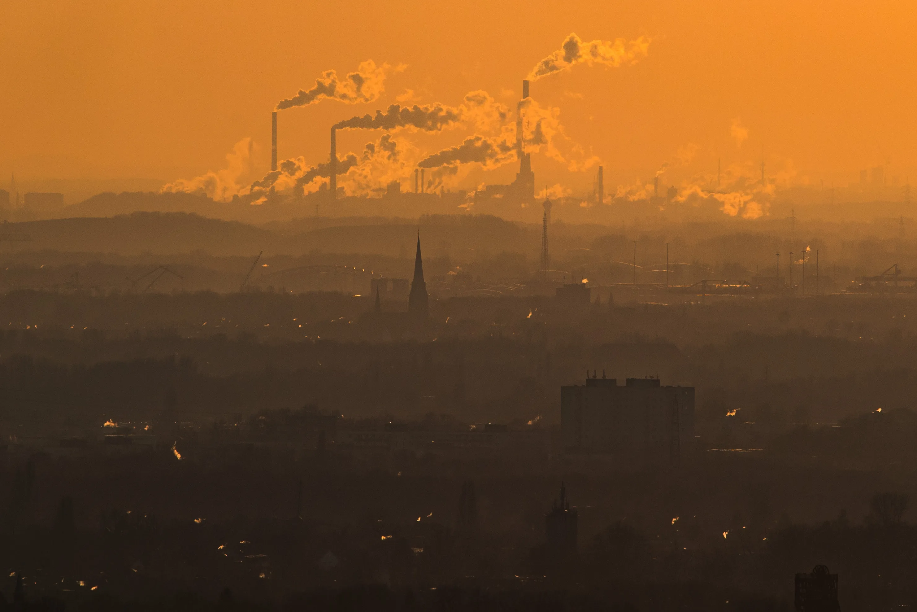 Steam and exhaust rise&nbsp;in Oberhausen, Germany.&nbsp;