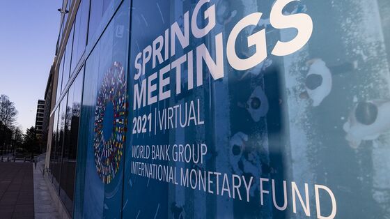 IMF Lifts Global Growth Forecast, Warns of Diverging Rebound