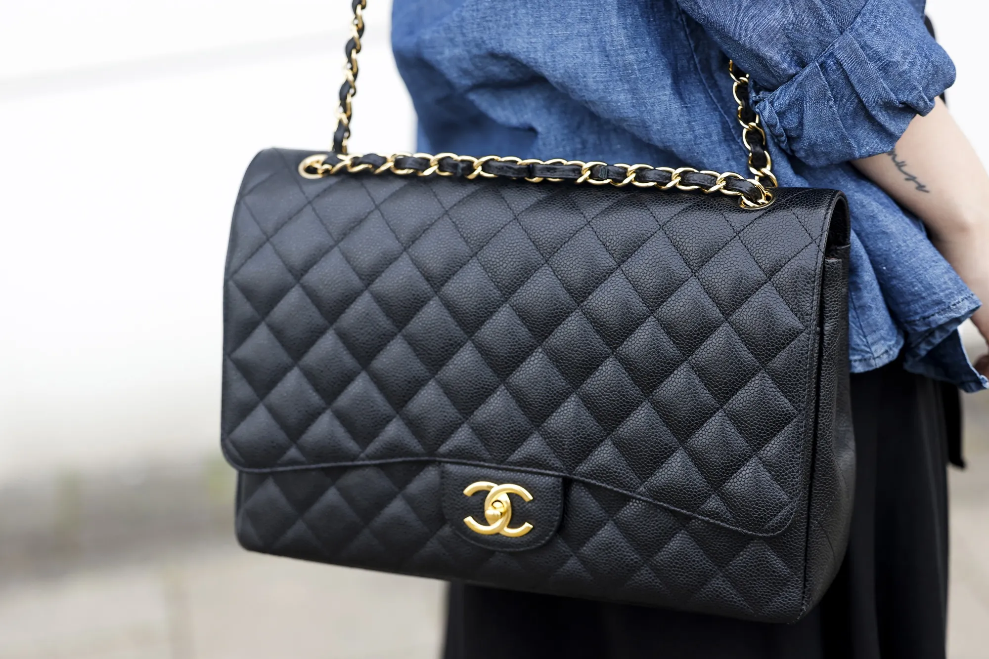 Chanel flap medium price sale