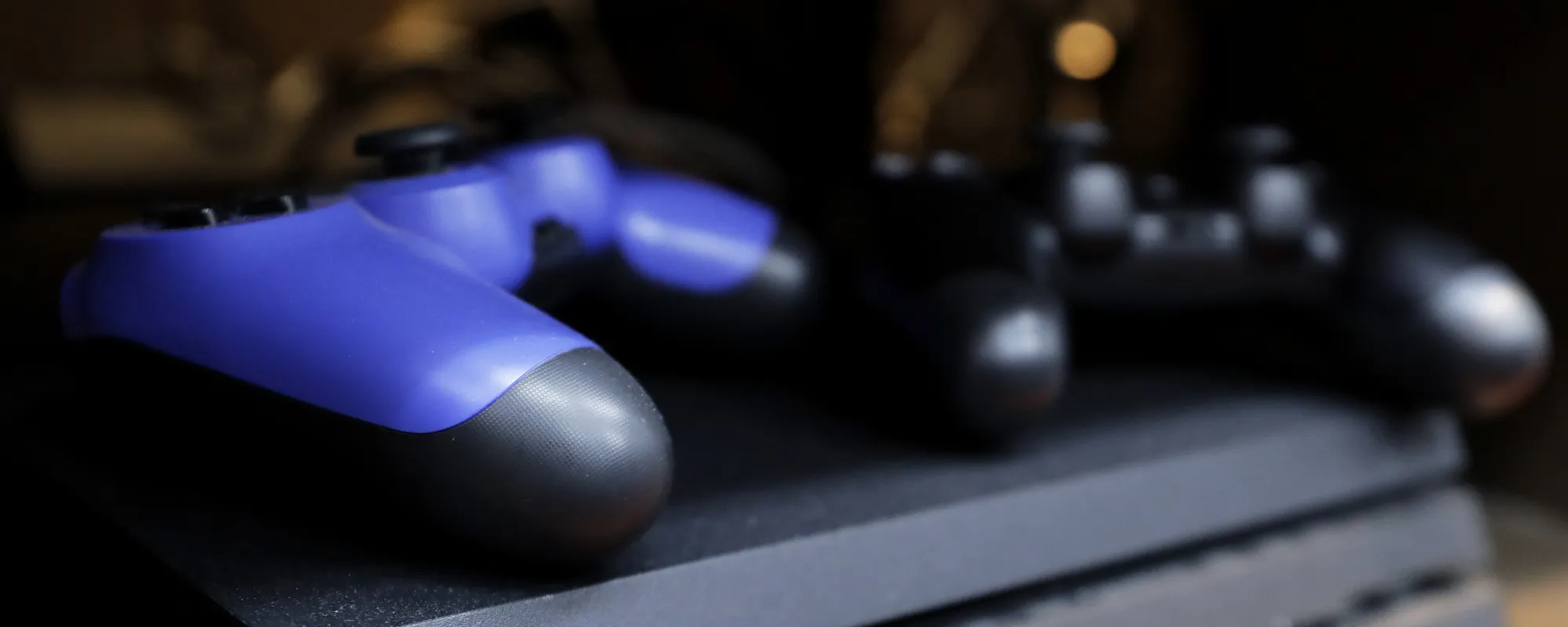 Sony PlayStation 4controllers
