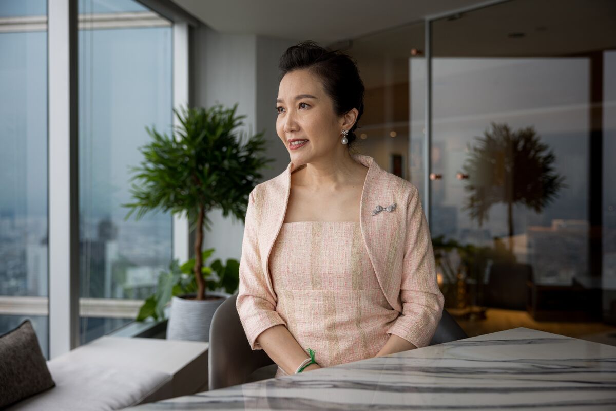 Billionaire Charoen’s Asset World Targets $1 Billion REIT IPO
