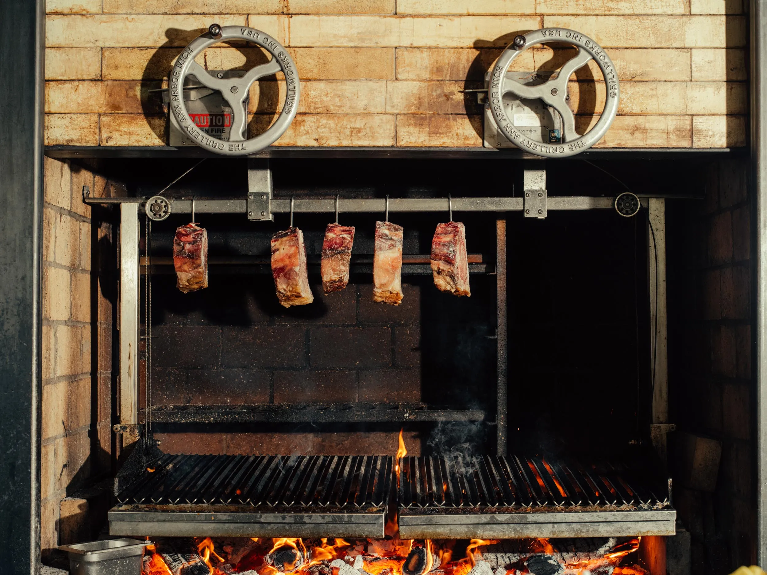 Grillworks Wood-Fired Indoor Grills Taking Over Top Restaurants - Bloomberg