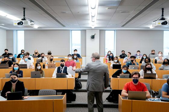 Business Schools Training Future Execs Have a Diversity Problem