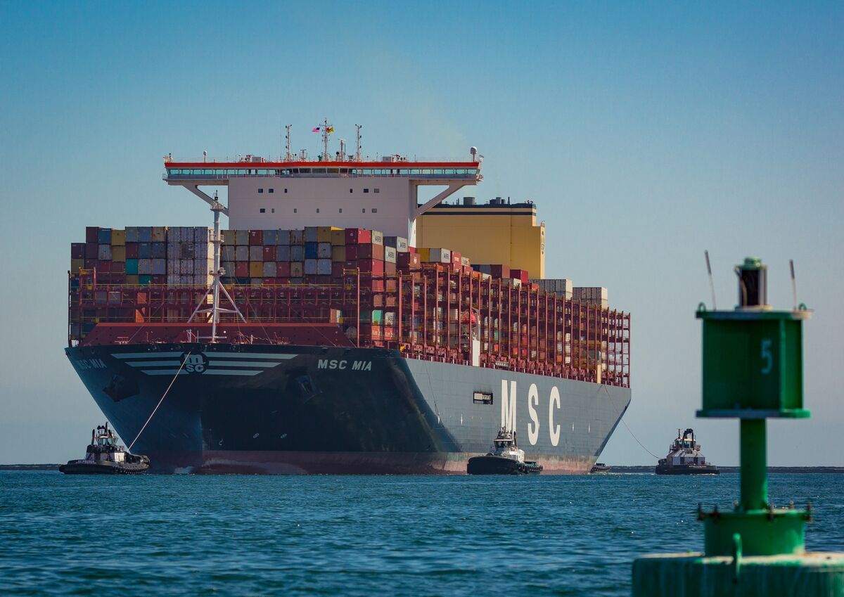 Global Trade Rebound May Be Brief Amid New Virus Wave, WTO Says - Bloomberg