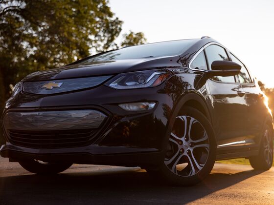 GM Plots Mass-Market EV Push Under Pressure From Plug-In Rivals
