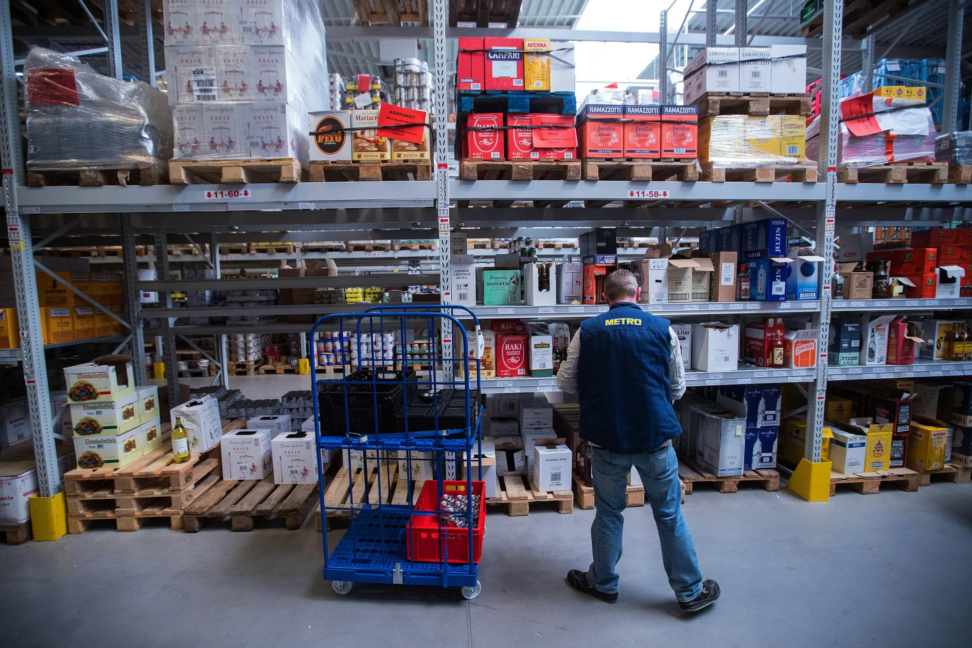 Operations At A Metro AG Wholesale Food Delivery Depot As Profit Outlook Cut 