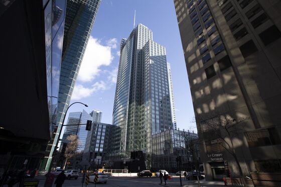 Sun Life Unit Nears Deal to Buy 47-Story Montreal Tower