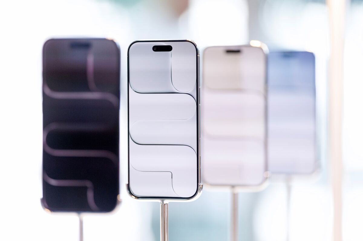 Apple’s iPhone Air Receives Muted Reception in China Debut