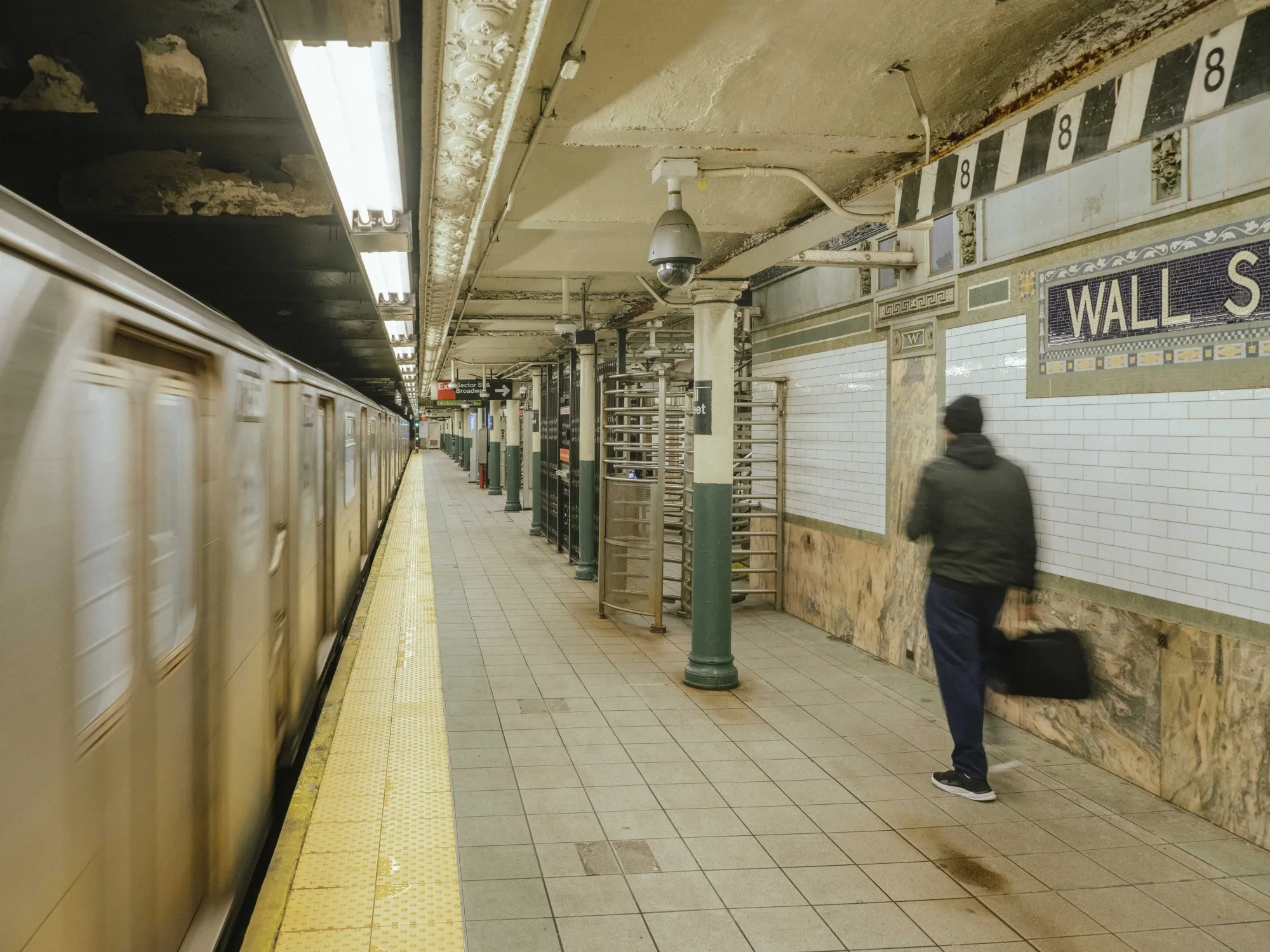 US employers are increasingly calling workers back to the office.&nbsp;