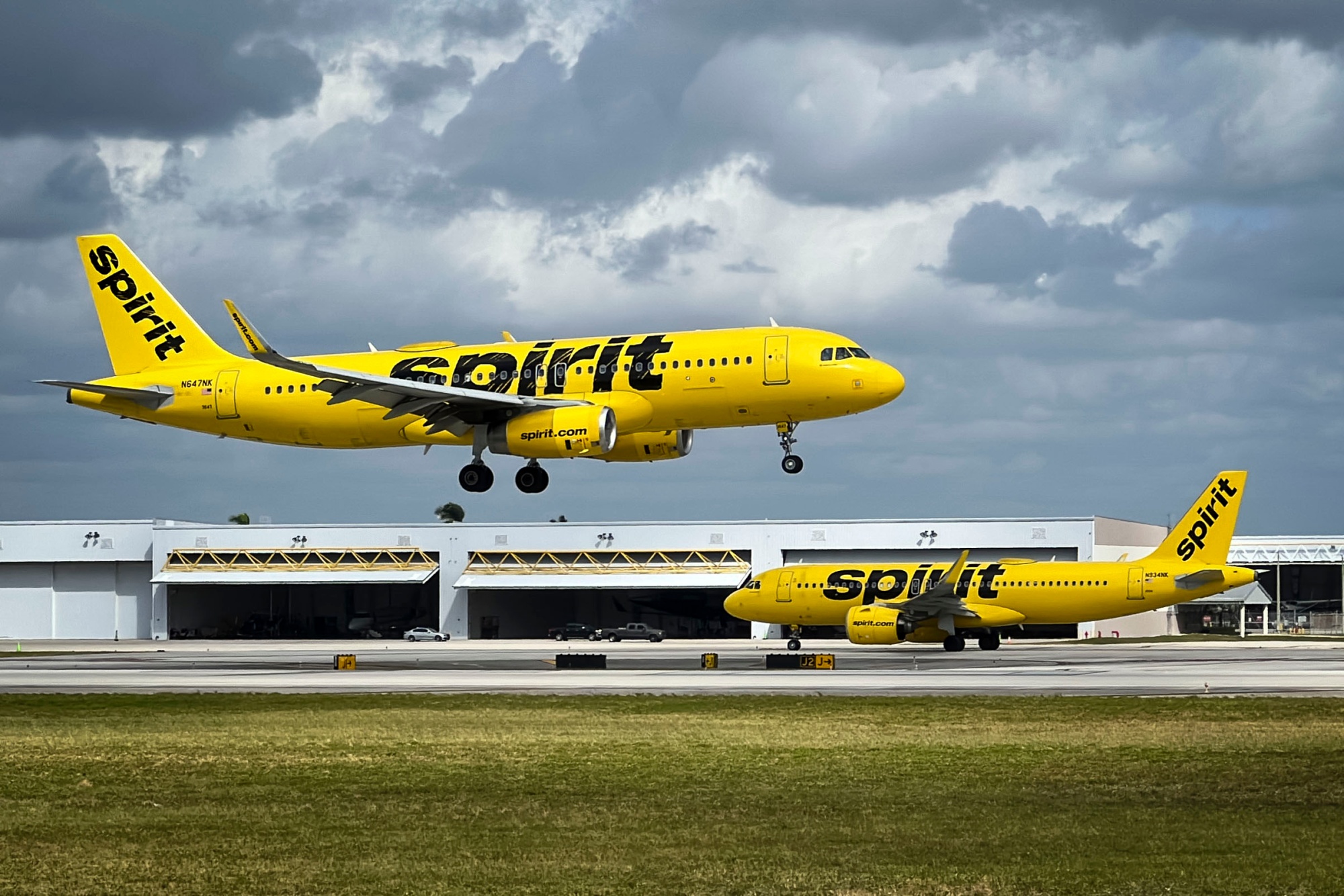 Spirit Airlines airplanes at Fort Lauderdale-Hollywood International Airport. Photographer: Eva Marie Uzcategui/Bloomberg