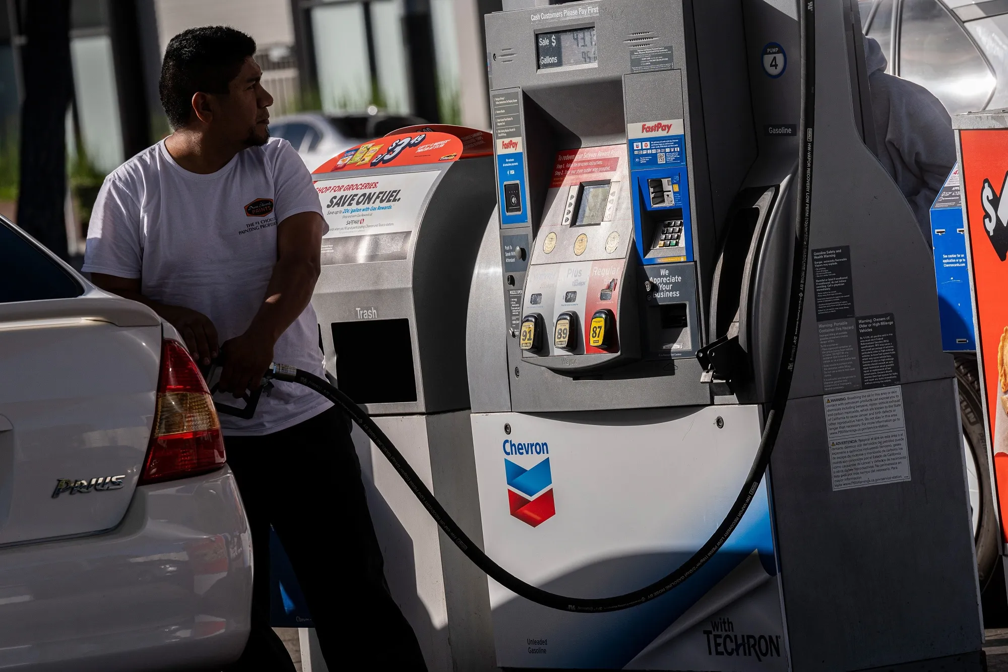 A customer refuels at a Chevron Corp. gas station in San Francisco, California.