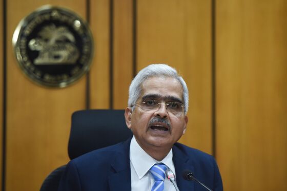 India’s Central Banker Makes Unusual Request to Financial Markets