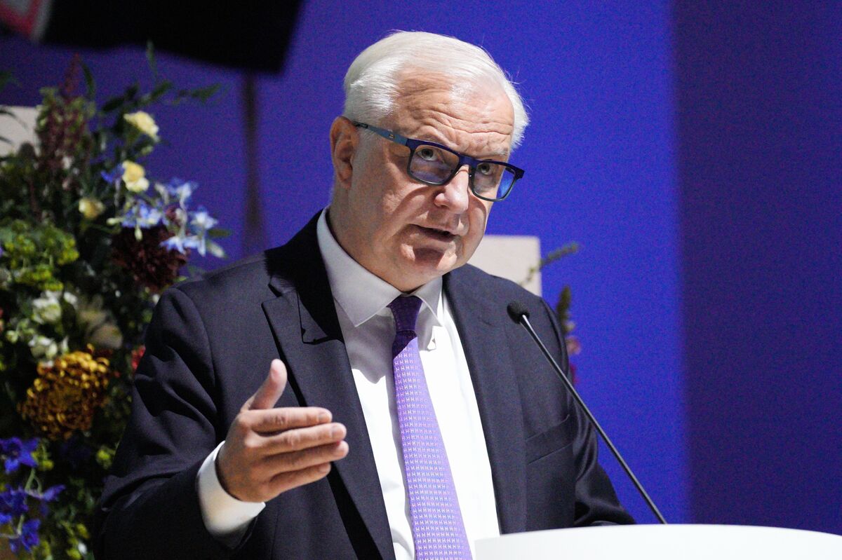 ECB’s Rehn Sees Two-Sided Risks to Europe’s Inflation Outlook