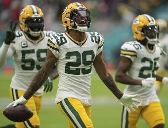 relates to Tagovailoa Throws 3 Picks, Packers Defeat Dolphins 26-20